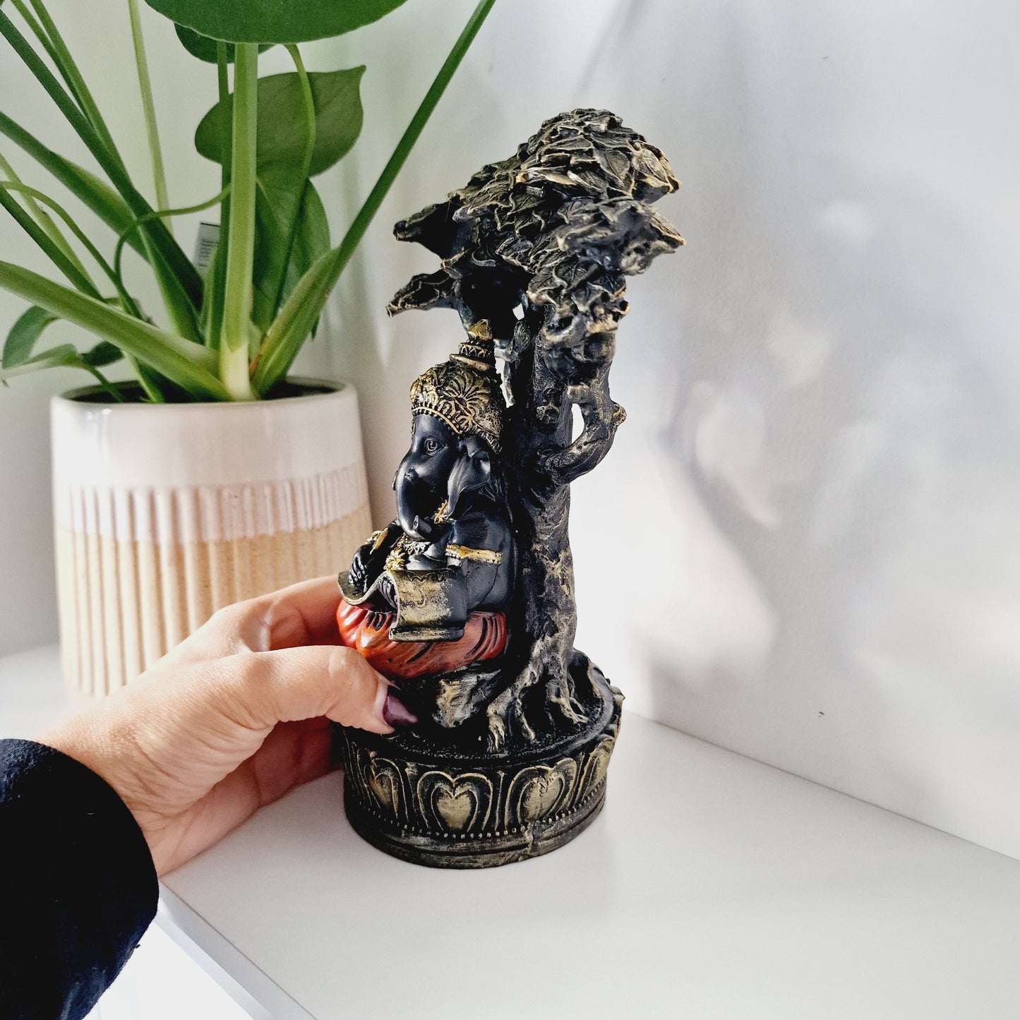 Black Ganesh Statue Under Tree - Black Qubd