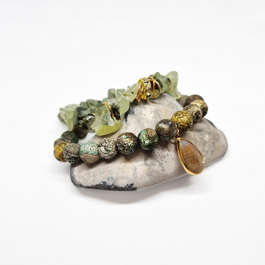Green Agate with Charm and Prehnite Chips Bracelet Set - Black Qubd
