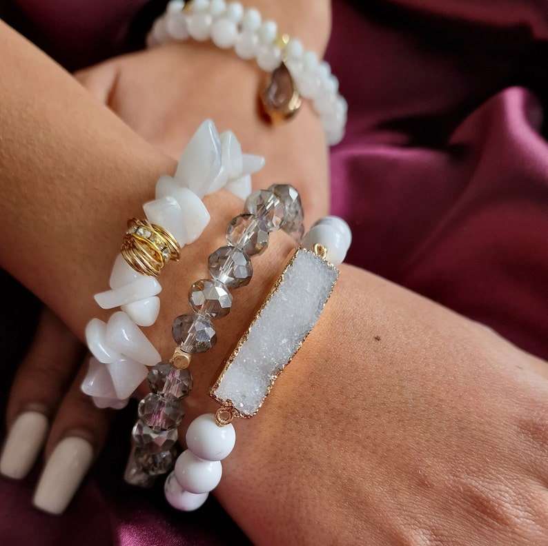 White Howlite Crystal Beads with Druzy Bracelet - Black Qubd